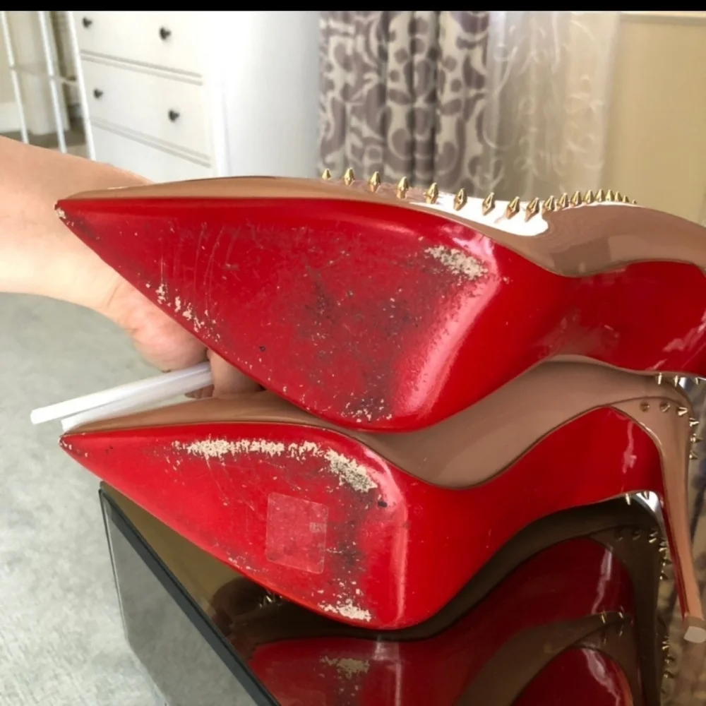 Christian Louboutin Anjalina Nude Pumps - Picture 5 of 11